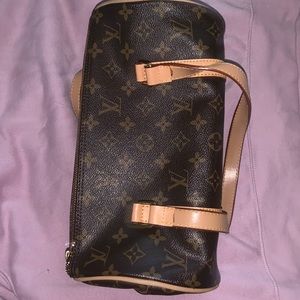 Louis Vuitton purse